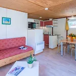 & - Git'ostal Apartahotel