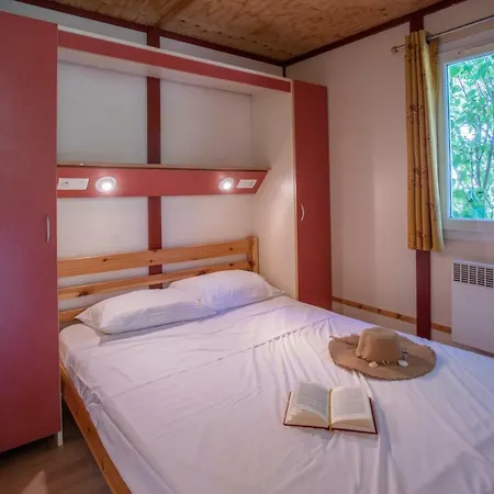 & - Git'ostal Aparthotel